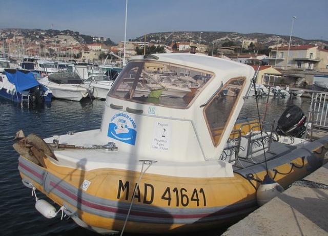  Una delle barche del centro 
